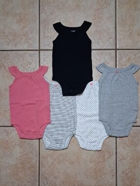 Baby Girls 5 Pack Bodysuit Set In Pink,White Polka Dot,White HeartGray And Black